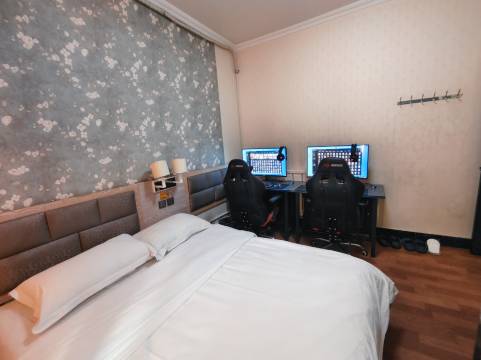 兰州花花电竞民宿