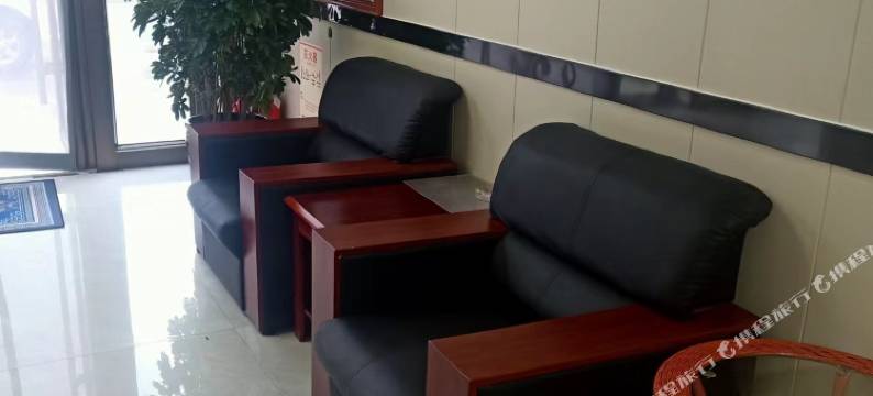 科右前旗聚福客栈图片