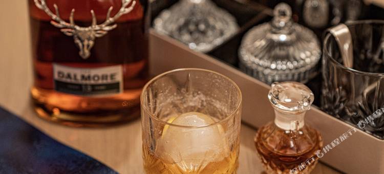 深圳南山新豪方桔子水晶酒店图片