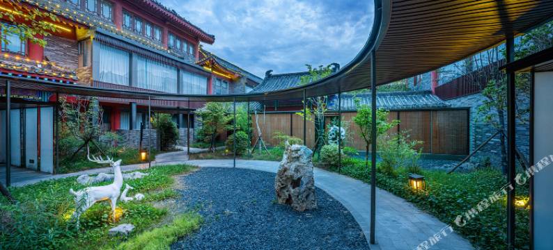 开封清明上河园鼓楼广场｜御和府•古典园林度假酒店图片