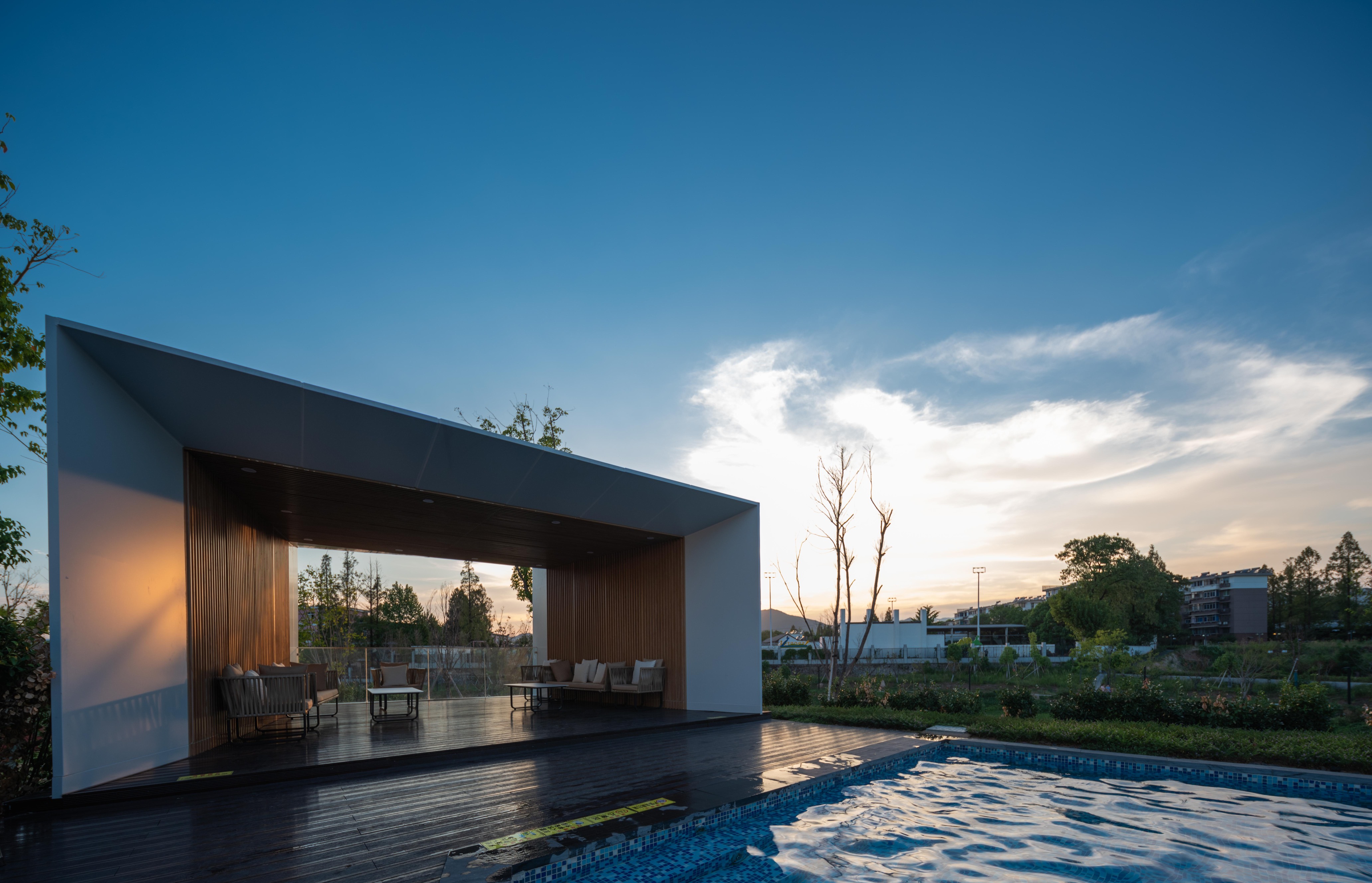 Jiande Aviation Town Maison New Century Resort Hotel Over view