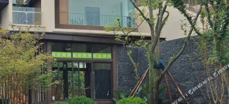 观里设计师民宿(澄江太阳山小镇广场店)图片