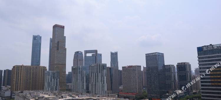 南昌微光青年旅舍(红谷滩万达店)图片