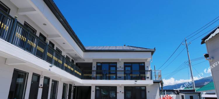 昭苏隐秀山居民宿(夏塔景区店)图片