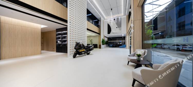 海仕登国际酒店(东莞松山湖度假区大岭山体育公园店)图片