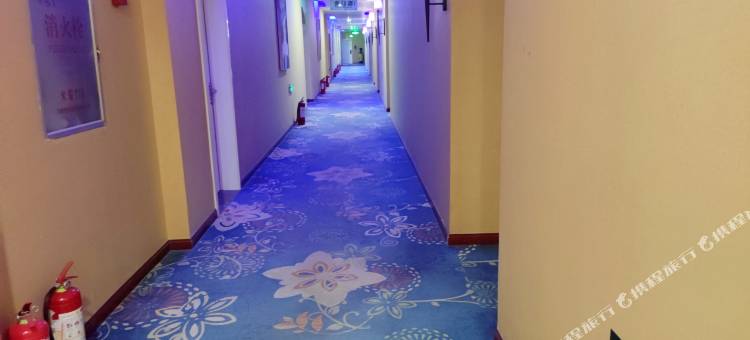 蓝润酒店(鲁山汽车站店)图片