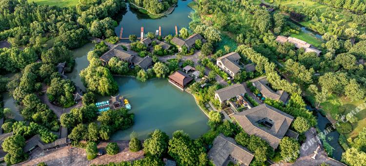 云和夜泊酒店(绍兴镜湖湿地奥体中心店)图片