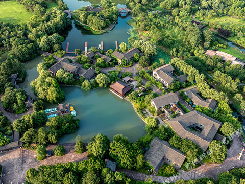 云和夜泊酒店(绍兴镜湖湿地奥体中心店)