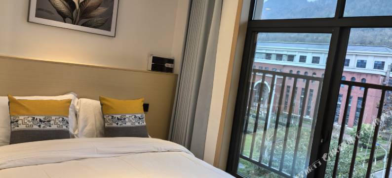 骞圖·香巴拉酒店(遵义医科大学医学与科技学院店)图片