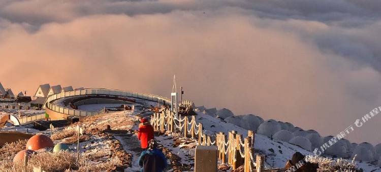 牛背山高原驿站图片