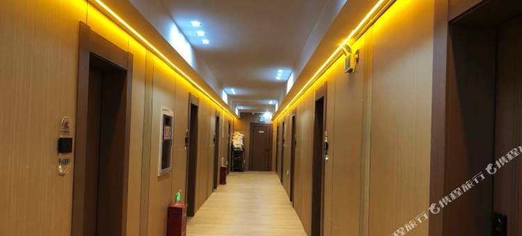 央萨厦阁酒店图片