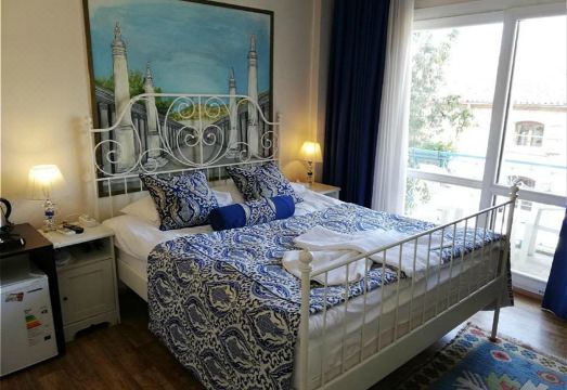 Urkmez Hotel Hotel Overview