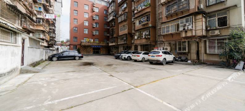 武汉泽睿酒店(武汉第一技术学校十里铺地铁站店)图片