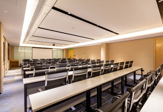 HanTing Hotel (Luoyang Luoning) Hotel Overview