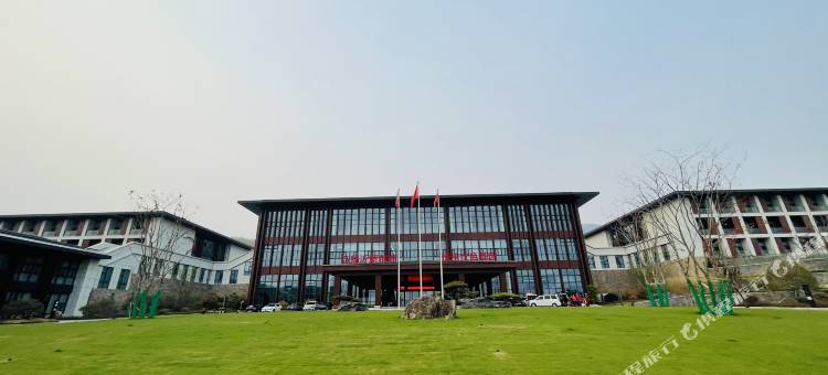 蒙阴孟良崮沂蒙精神教育培训中心酒店图片