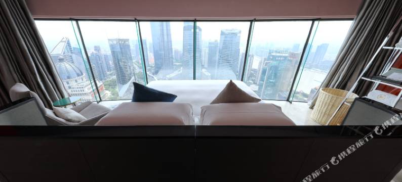 上海东方明珠230空中酒店图片