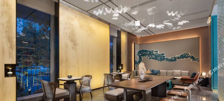 阜阳云泊漫居酒店(高铁西站师范学院店)图片