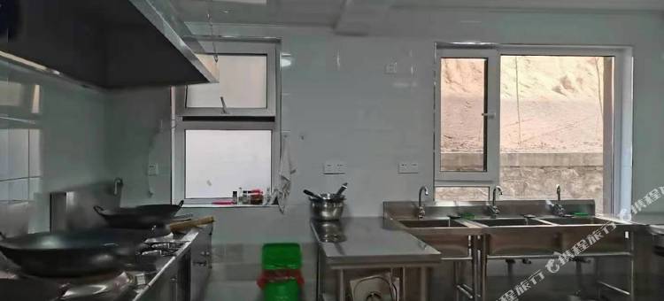 凤城聚闲阁温泉民宿图片