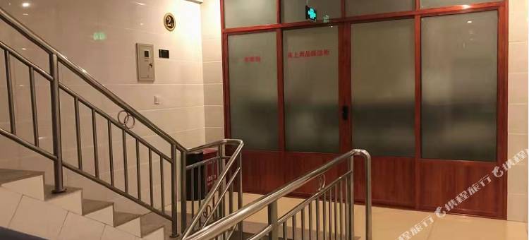 易门曼斯酒店图片