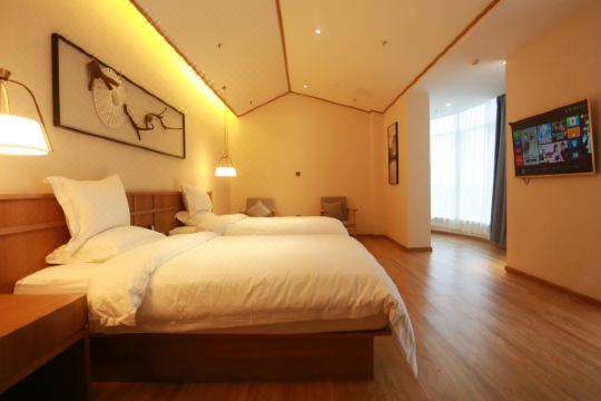 禹州云都颐龙湾酒店