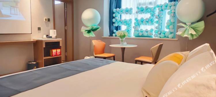 赫柏喜悦影视酒店(娄底大汉路店)图片