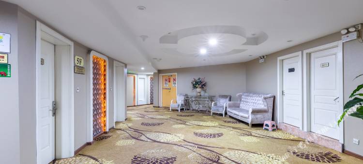 途客中国轻居酒店(台州路桥中盛广场店)图片