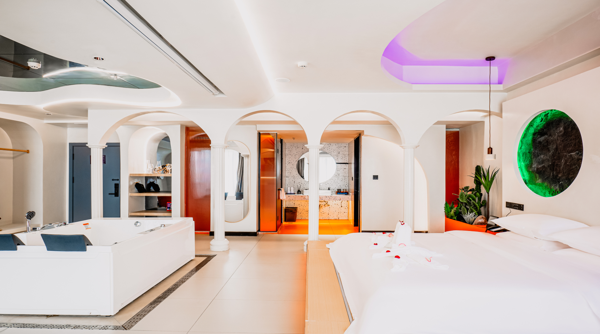 Xishui Yaroman City B&B Hotel Hotel Overview