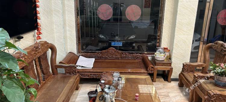 东兴强华商务酒店(万尾金滩店)图片