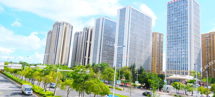 昆明拾柒民宿(新螺蛳湾南部汽车地铁站店)图片