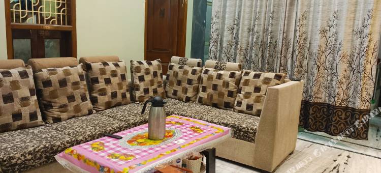 特里洛克公寓酒店(Trilok Residency Dashashwamedh Varanasi)图片