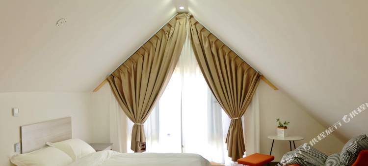 白哈巴沁尘雅苑图片