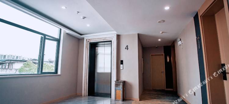 白玉兰商务酒店(黄冈浠水闻一多大道店)图片