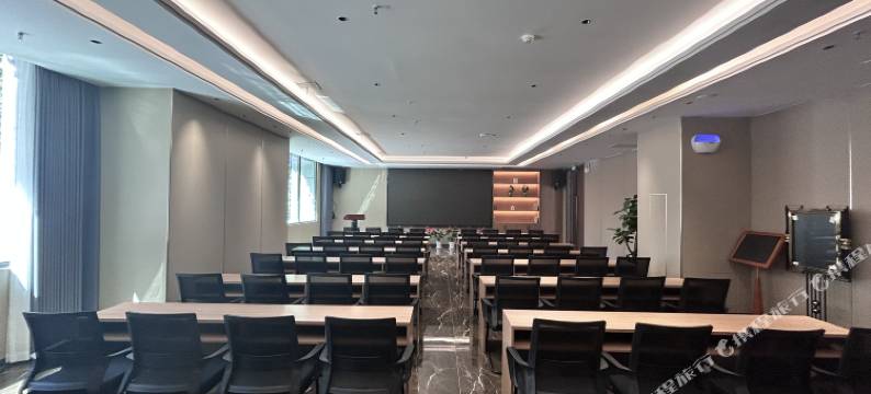 延安云朵酒店(新区全民运动中心店)图片