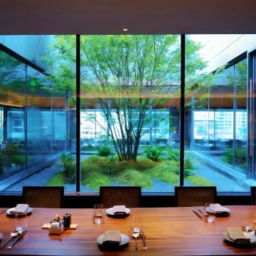 环球6万里·国际酒店(香格里拉独克宗古城月光广场店)图片