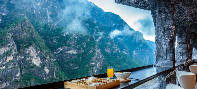 墨野·雪山悬崖酒店(香格里拉虎跳峡店)图片