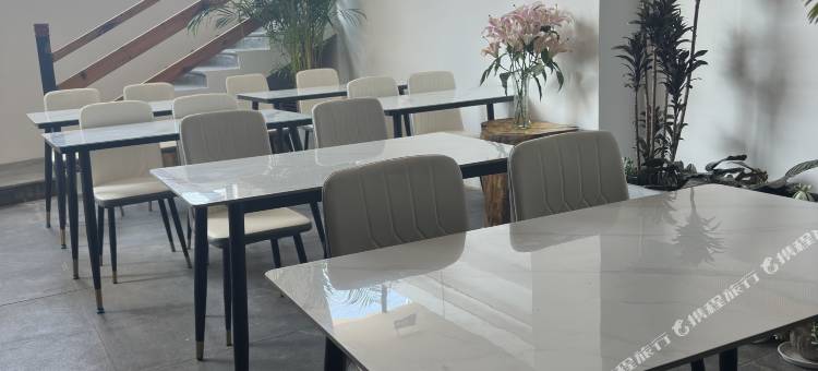 海城度假酒店(大理洱海公园店)图片