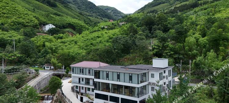 安吉溪畔居民宿图片