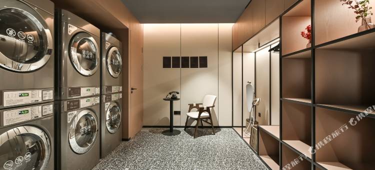 林芝墨脱莲花公园亚朵酒店图片