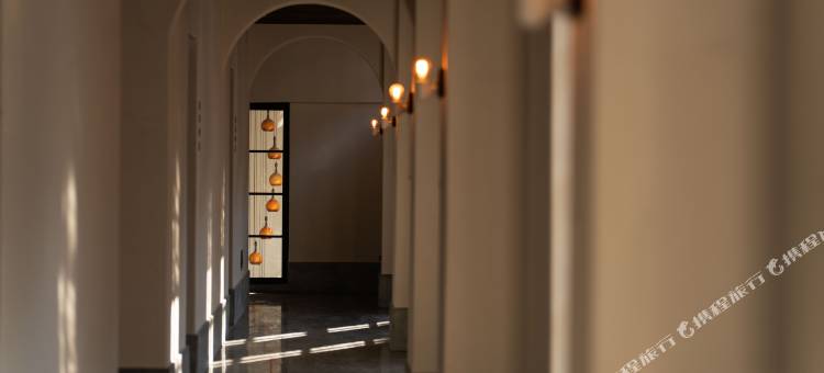 山川·溯集度假酒店(海螺沟冰川森林店)图片