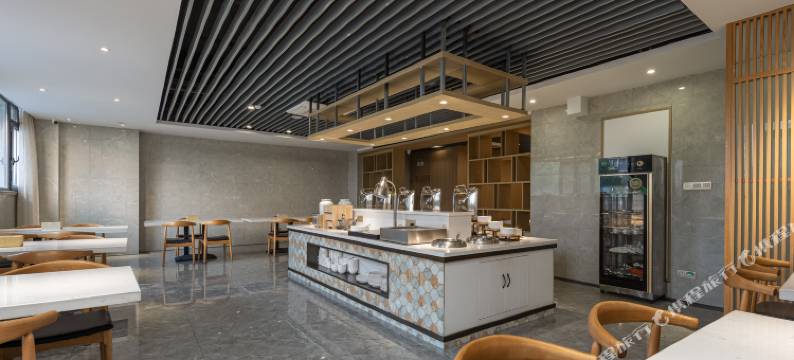 艺龙安云酒店(南京秦淮河朝天宫地铁站店)图片