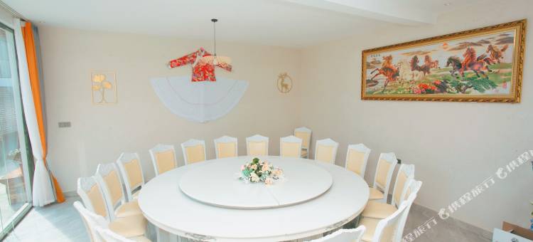 泸沽湖山水见·湖景酒店(达祖码头店)图片