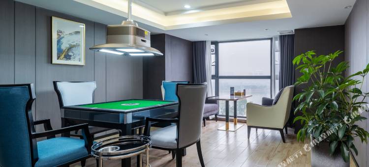 外滩·荷韵主题酒店(鼎盛国际万达广场店)图片