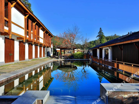 文成开臣璞居民宿