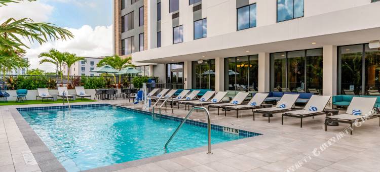 迈阿密国际机场舒适套房酒店(Comfort Inn & Suites Miami International Airport)图片