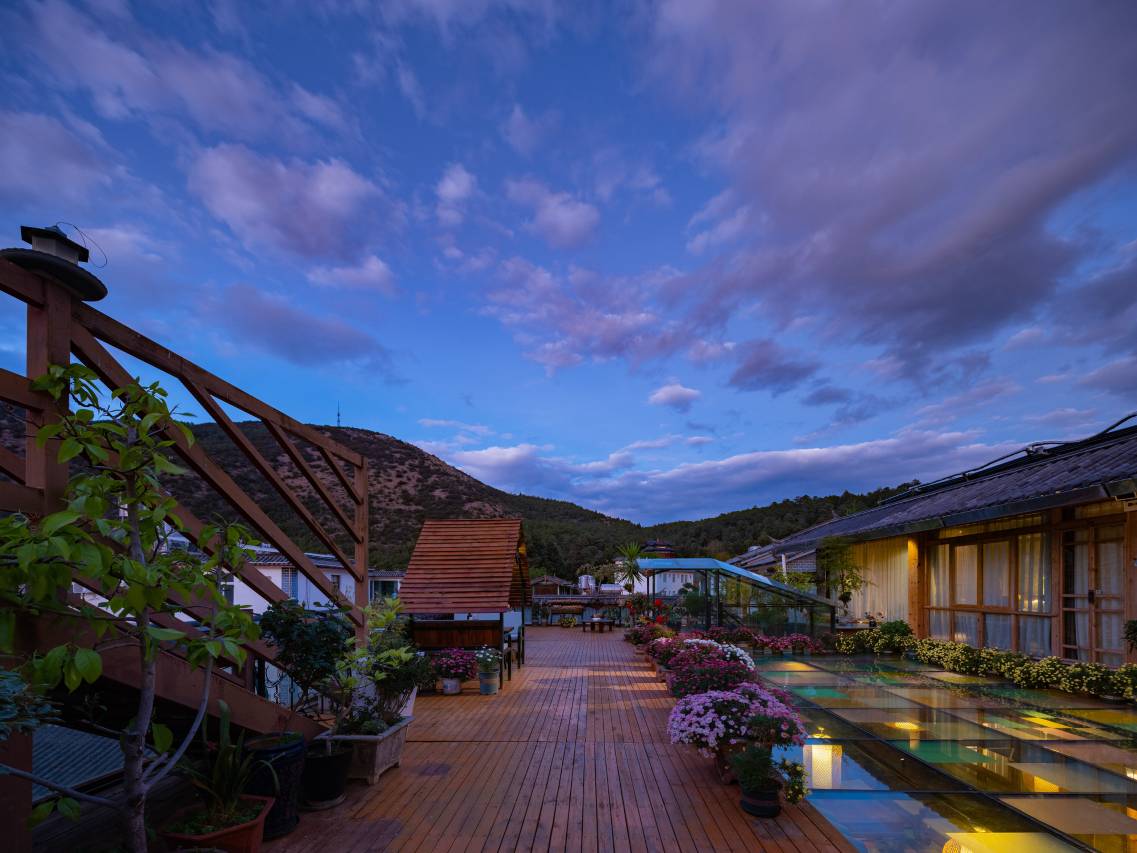 安和桥·AndMe·观日照金山·艺术馆美宿(古城大水车店)图片