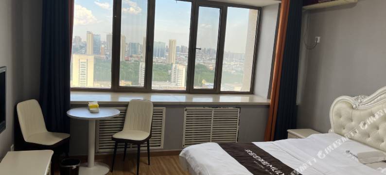 梦旅主题酒店(昆区包百王府井店)图片