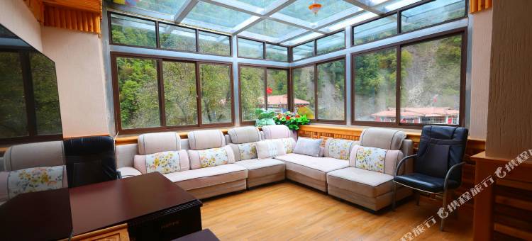 黑水彩林度假庄园图片