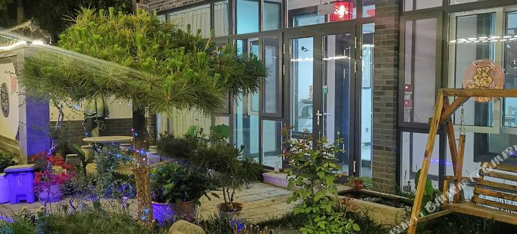 海岱青舍影音民宿图片