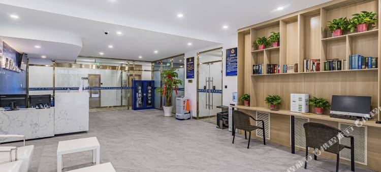 格丽酒店(北京火箭万源地铁站店)图片