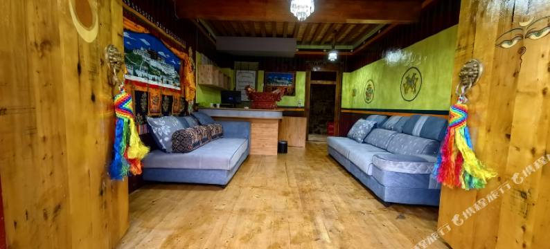 工布江达德乐康桑驿站图片